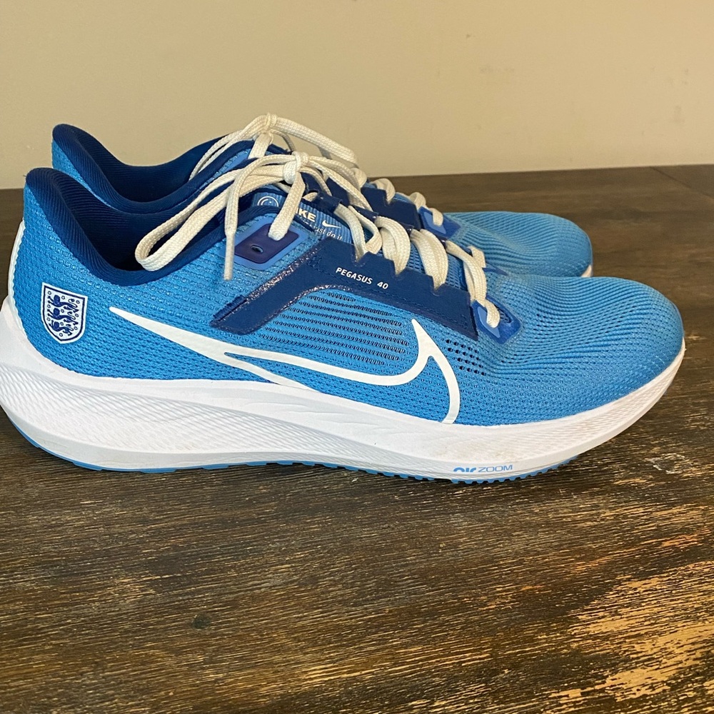 Mens Nike Air Pegasus size 11.5 in great shape!
